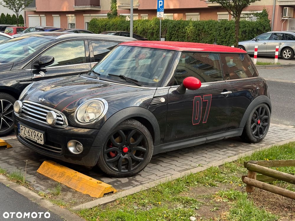 MINI Cooper Standard - 1