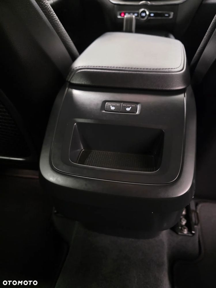 Volvo XC 60 B4 D Geartronic RDesign - 22