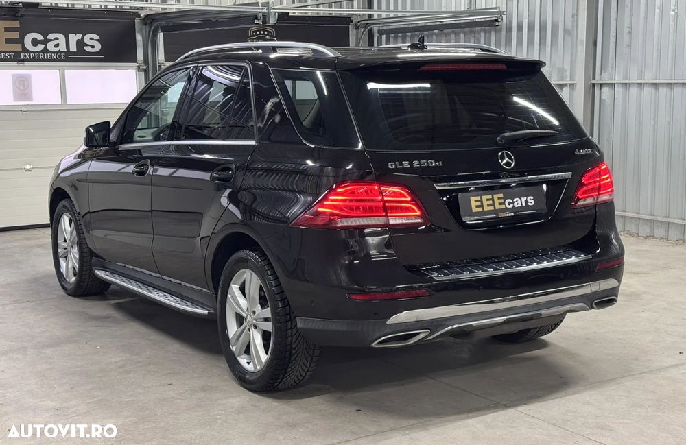Mercedes-Benz GLE 250 d 4Matic 9G-TRONIC Exclusive - 30