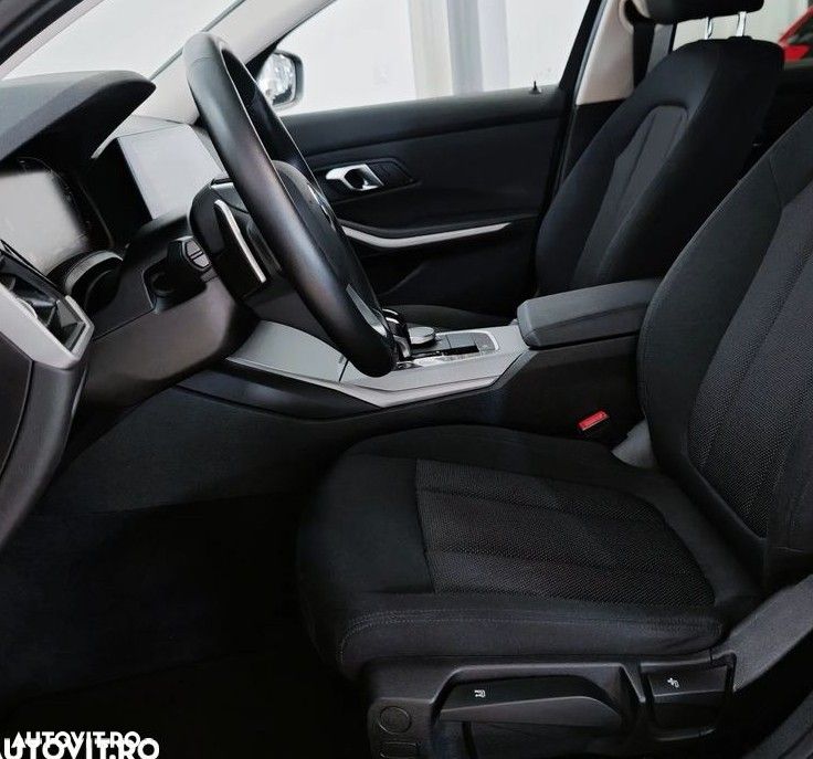 BMW Seria 3 320e AT PHEV - 11