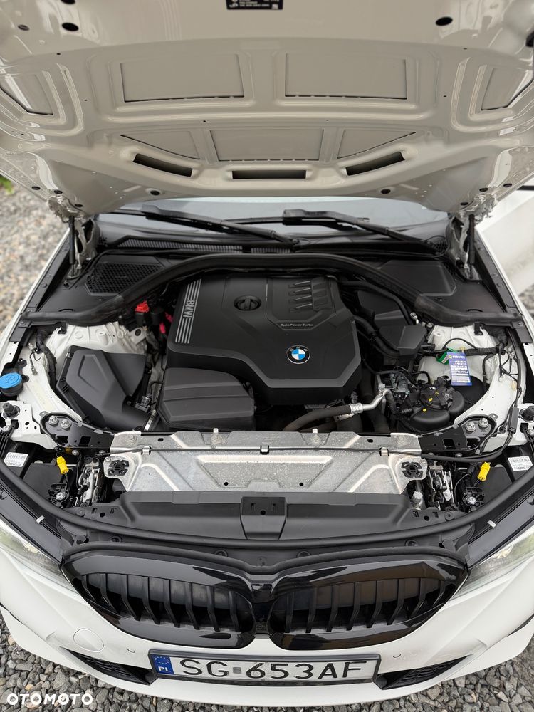 BMW Seria 3 320i M Sport - 23