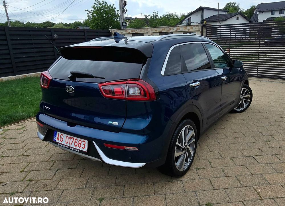 Kia Niro 1.6 GDI 2WD Aut. Vision - 4