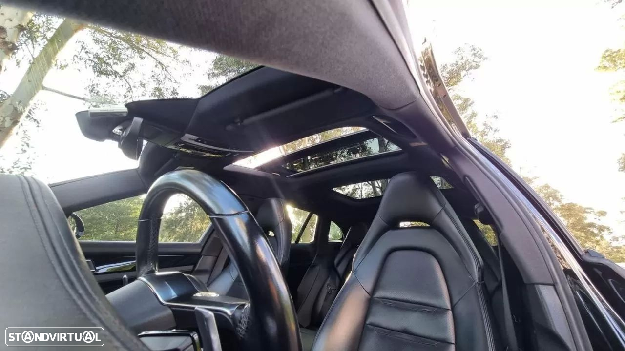 Porsche Panamera Sport Turismo 4 - 37