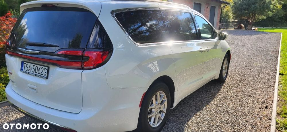 Chrysler Pacifica - 5