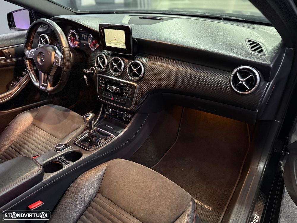 Mercedes-Benz A 180 CDI AMG Line - 13