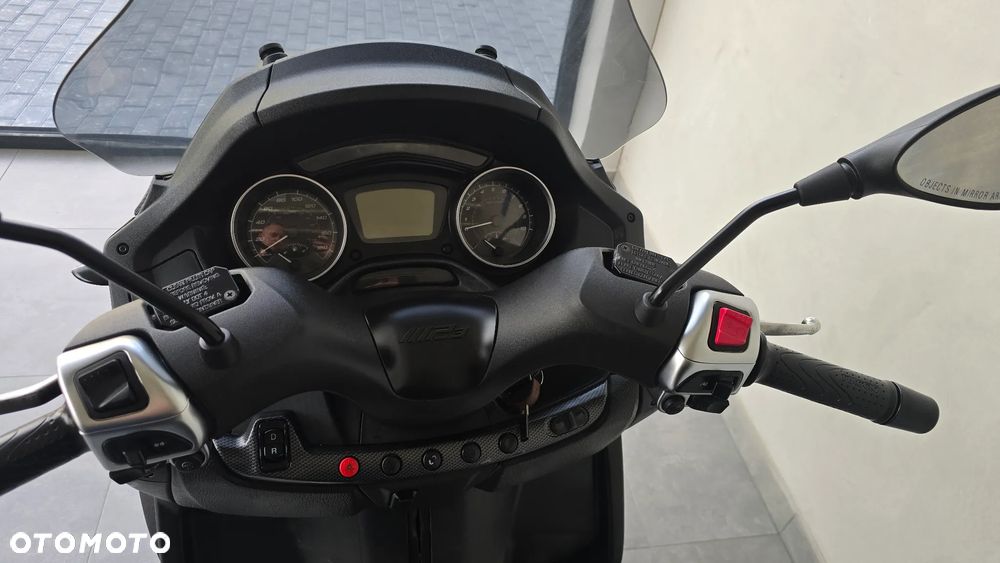 Piaggio MP-3 - 22