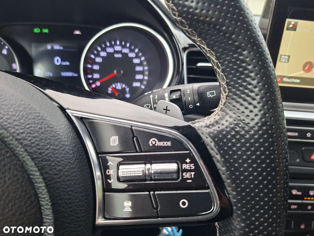 Kia Ceed 1.6 CRDi DCT GT Line - 17