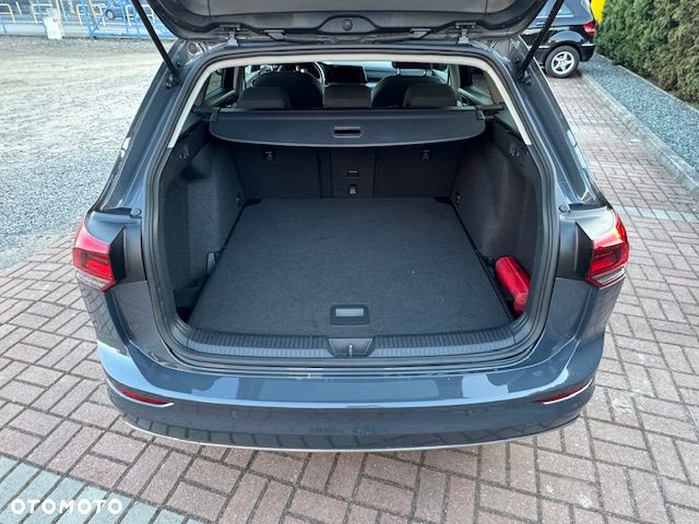 Volkswagen Golf Variant - 8