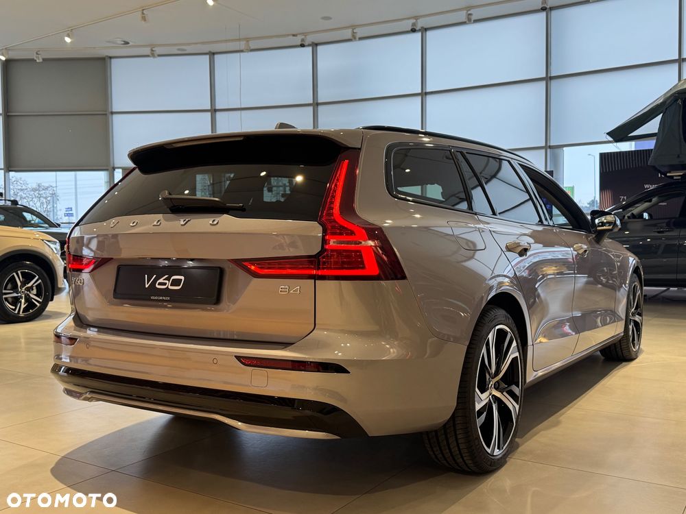 Volvo V60 B4 B Plus Dark - 3