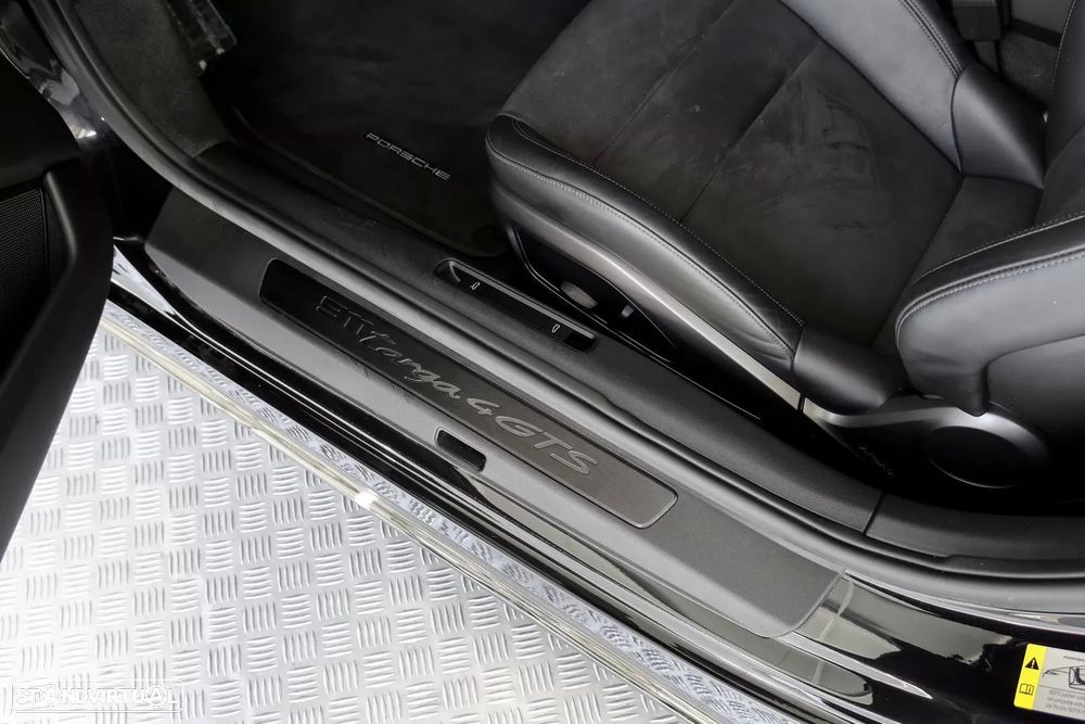 Porsche porsche-992 Targa 4 GTS PDK - 23