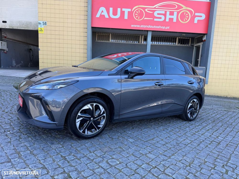 MG MG4 64 kWh Luxury - 14