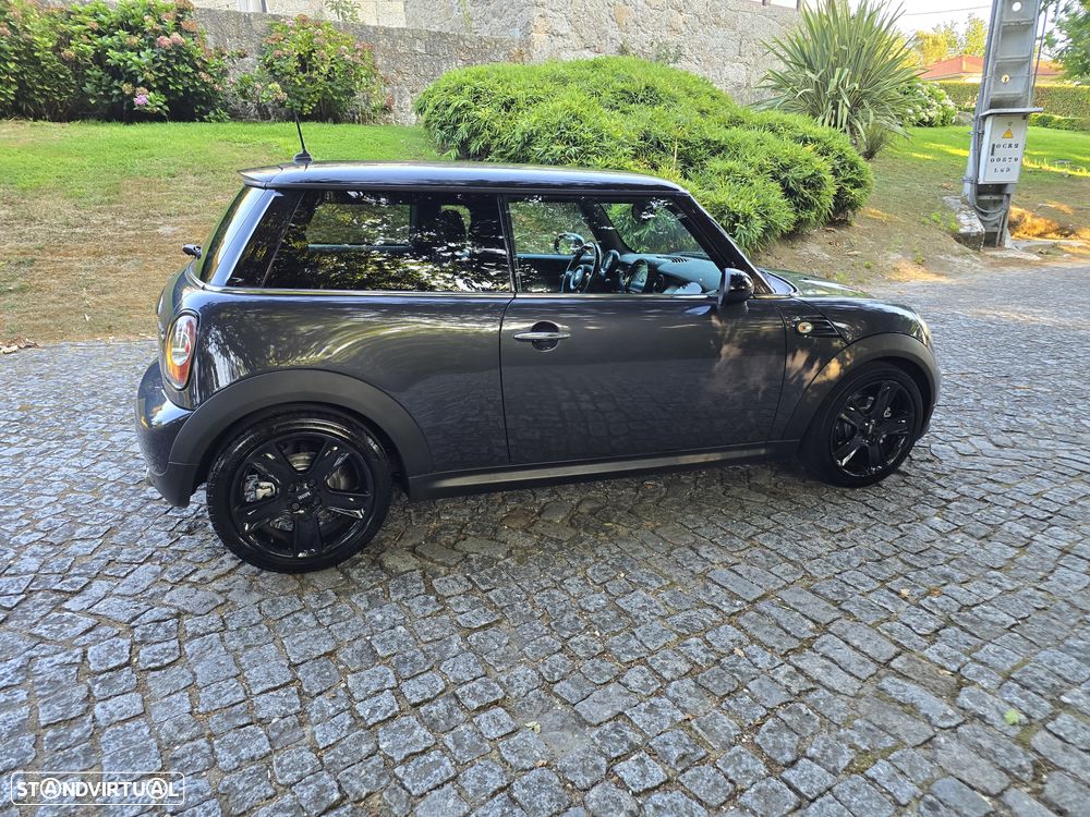 MINI 3 Portas Cooper D - 11