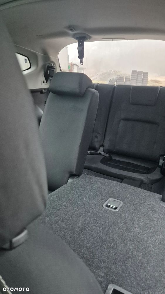 Nissan Qashqai+2 - 12