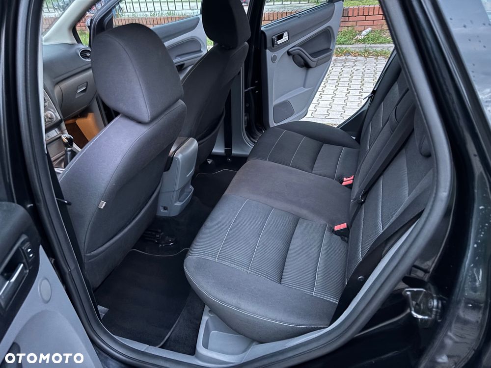 Ford Focus - 9
