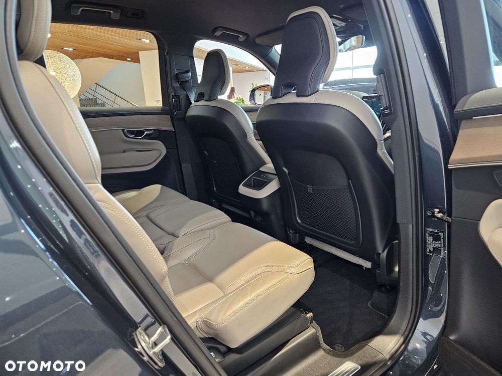 Volvo XC 90 - 28