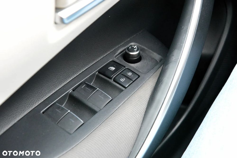 Toyota Corolla 1.8 Hybrid Comfort - 18