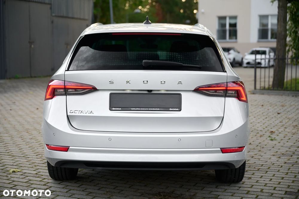 Skoda Octavia 2.0 TDI Style DSG - 10