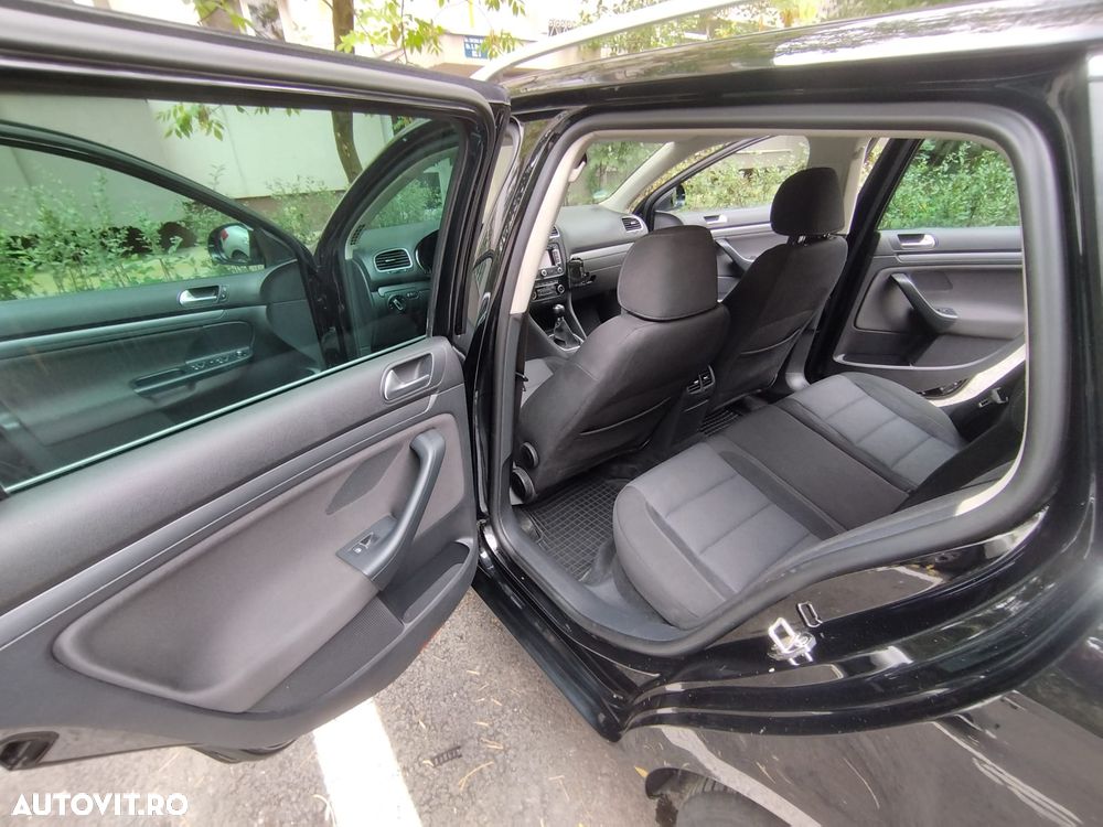 Volkswagen Golf 1.6 TDI DPF Highline - 15