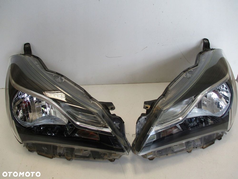 Lampa TOYOTA YARIS 3 III PRAWA 17R - 6