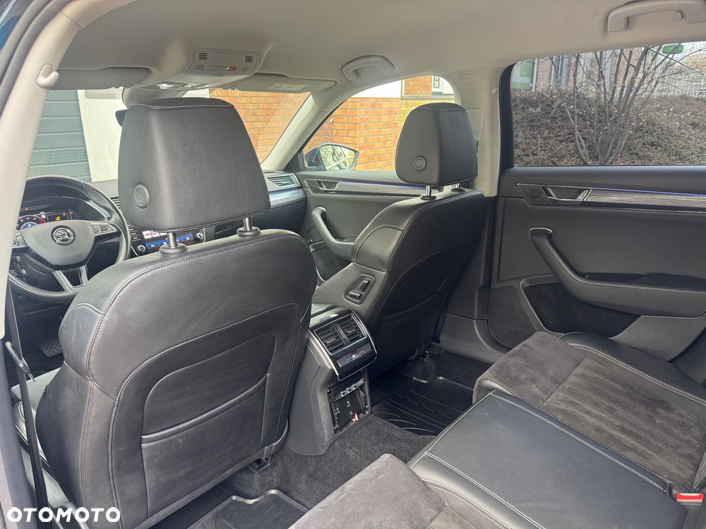 Skoda Superb 2.0 TDI DSG Premium Edition - 15