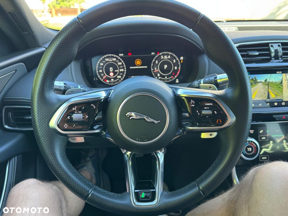 Jaguar XE P250 R-Dynamic HSE - 20