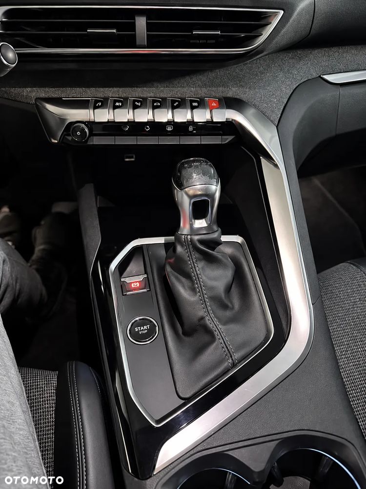Peugeot 3008 - 21