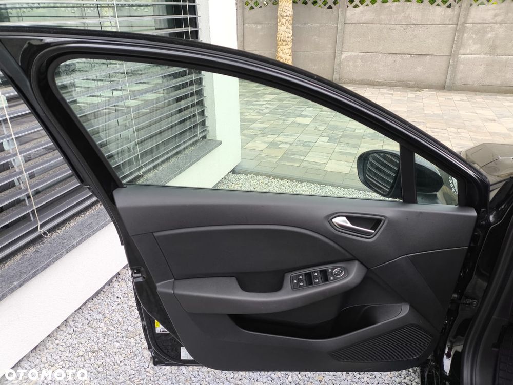 Renault Clio - 9