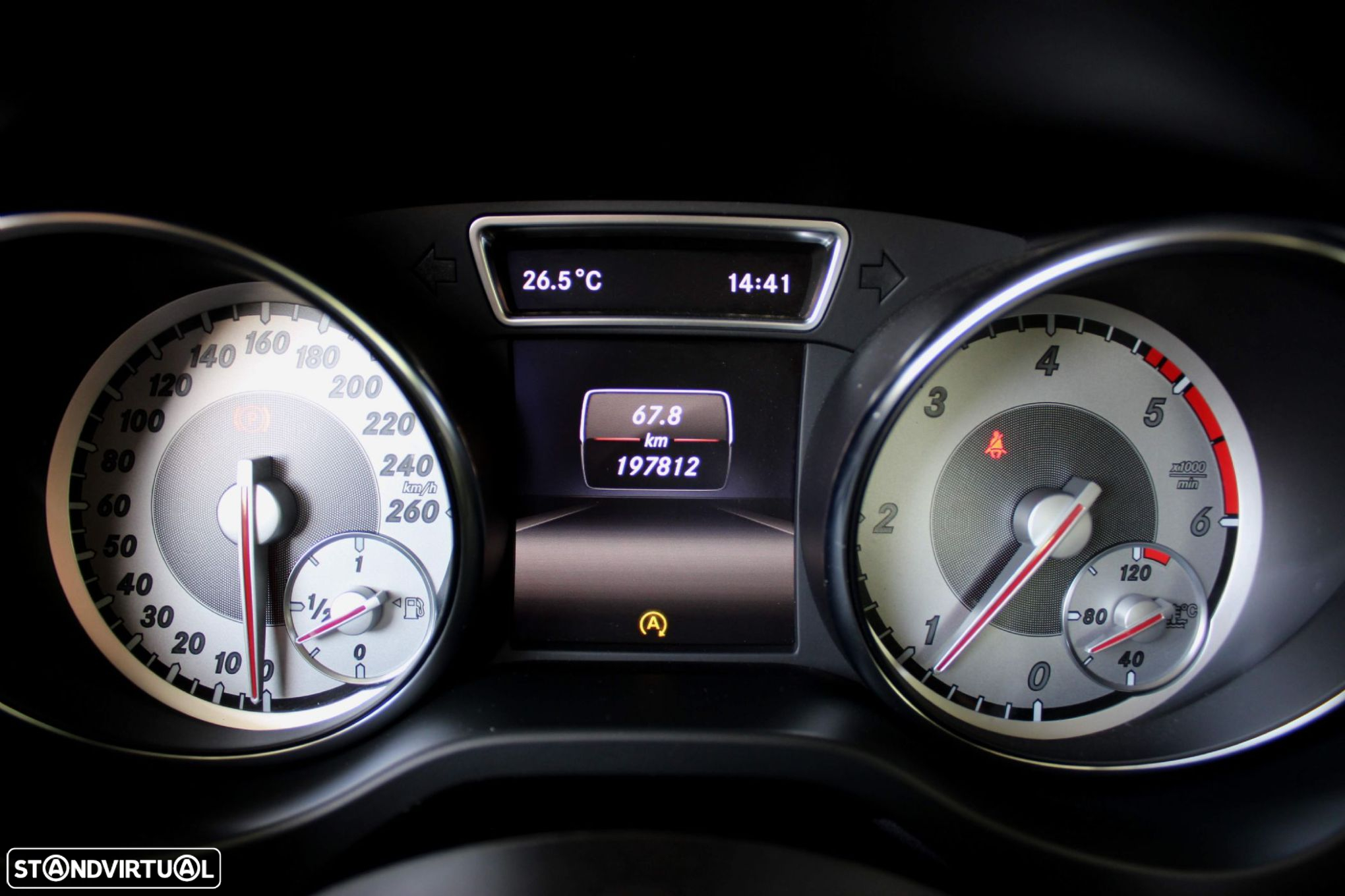 Mercedes-Benz GLA 180 CDi - 38