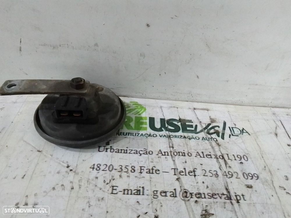 Buzina Volkswagen Polo (6N2) - 2