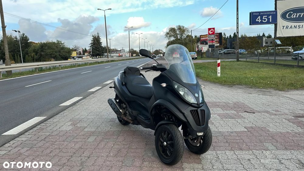 Piaggio MP-3 - 6