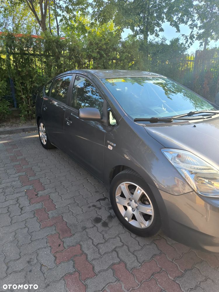 Toyota Prius 1.5 VVT-i Sol (nav) - 2