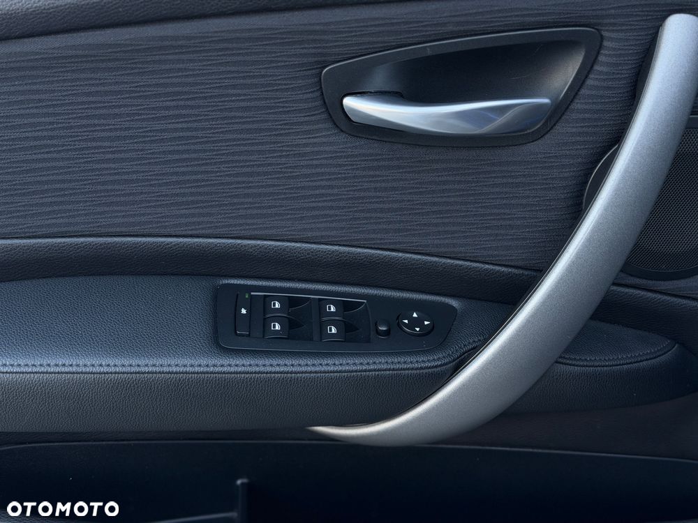 BMW Seria 1 116i - 13