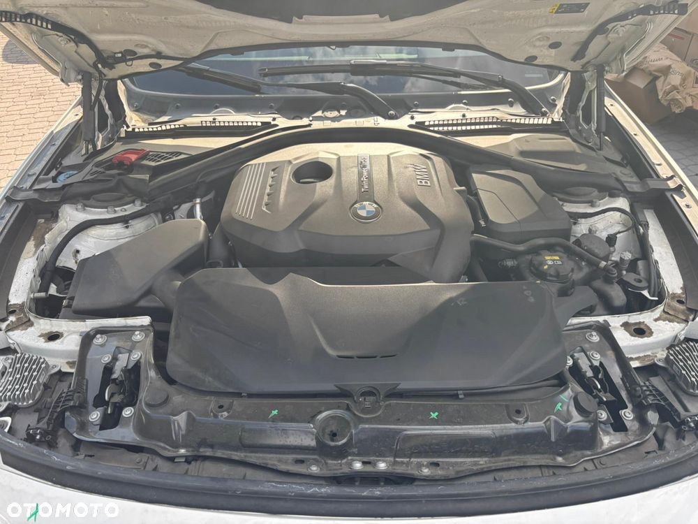 BMW 3GT 330i GPF xDrive Sport Line - 18