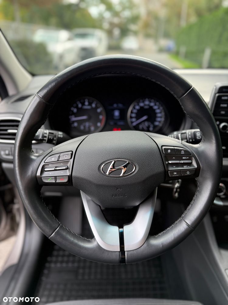 Hyundai i30 1.4 Classic + - 13