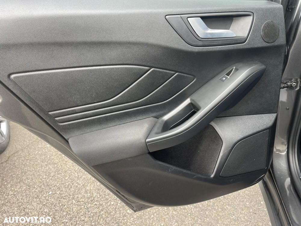 Ford Focus 1.0 EcoBoost Titanium Business - 19
