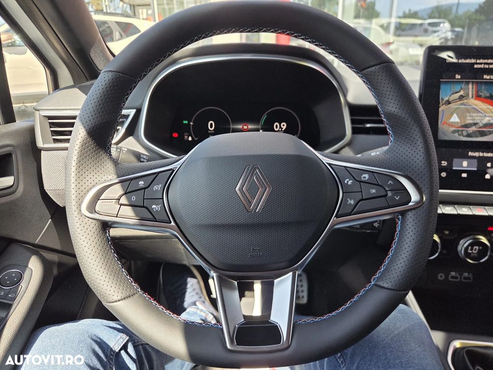 Renault Clio - 11