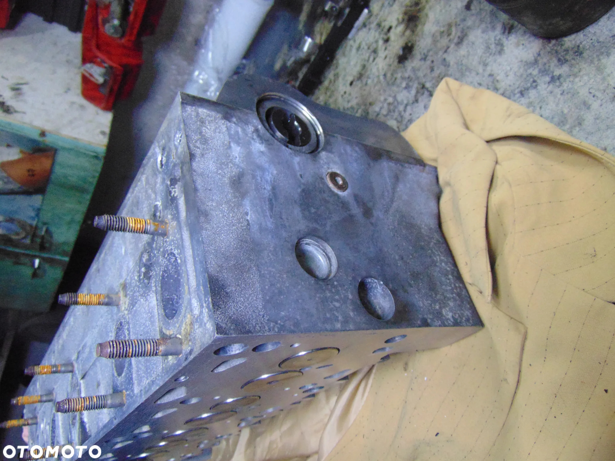 Głowica po regeneracji VW Phaeton/Tuareg 5,0 v10 Cena sztuka lewa/prawa strona (panewki na wzór szklanki w gratisie ) R070103373A - 3