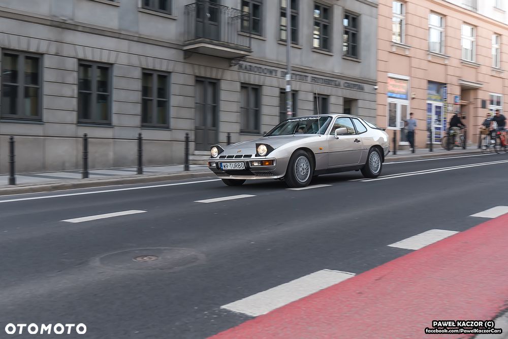 Porsche 924 - 2