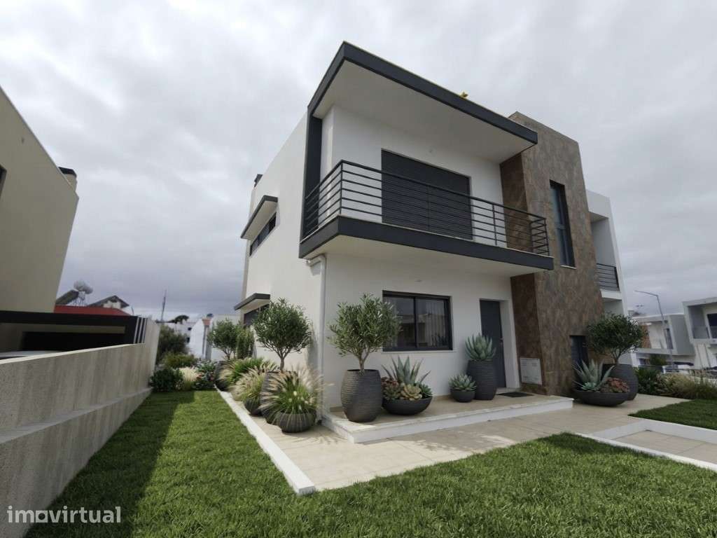 Moradia isolada T5 em Feijó - Almada - Grande imagem: 2/60