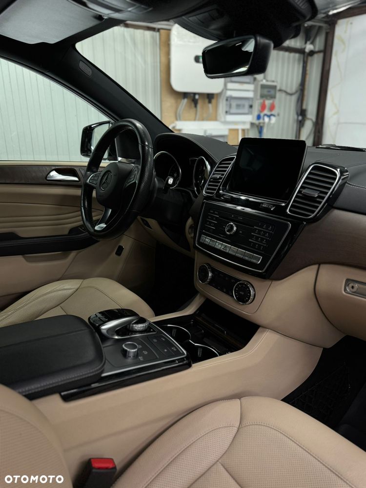 Mercedes-Benz GLE - 4