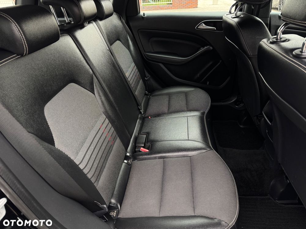 Mercedes-Benz Klasa B 200 CDI (BlueEFFICIENCY) 7G-DCT - 17