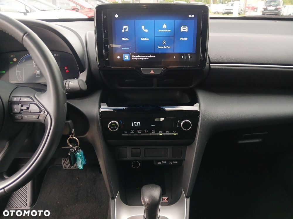 Toyota Yaris Cross Hybrid 1.5 Comfort - 29