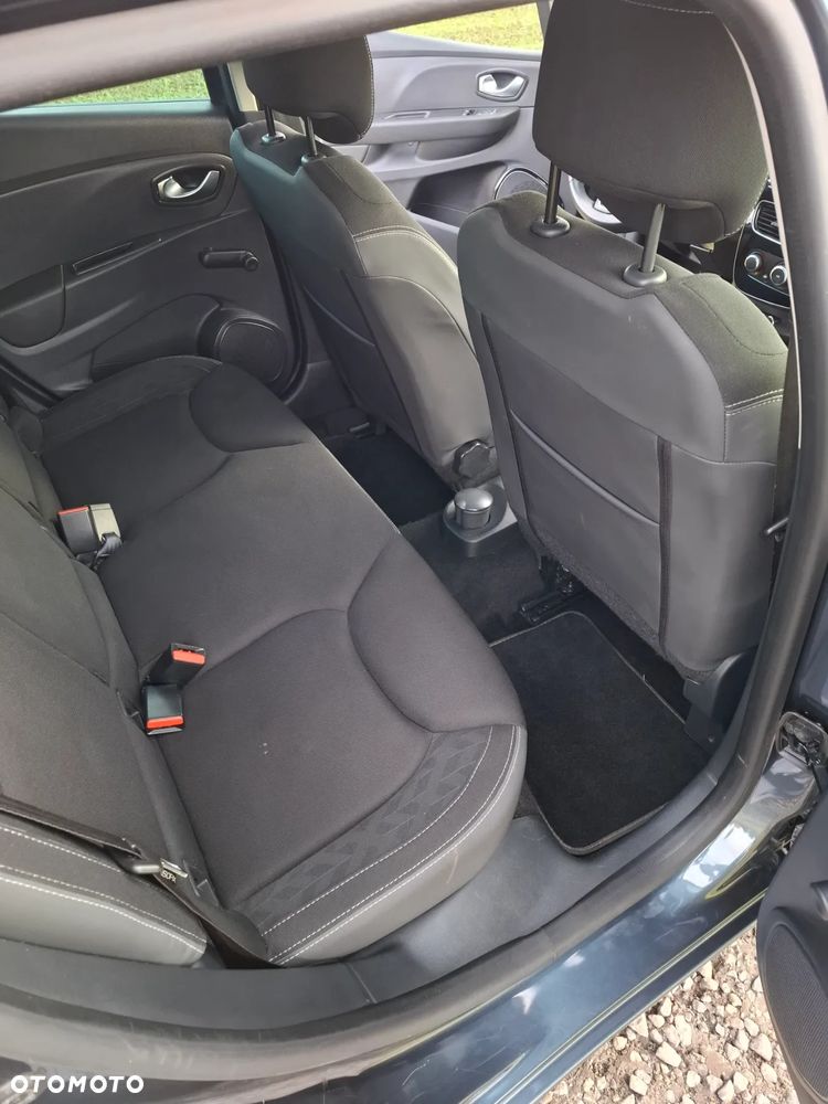 Renault Clio 1.2 16V 75 Limited - 14