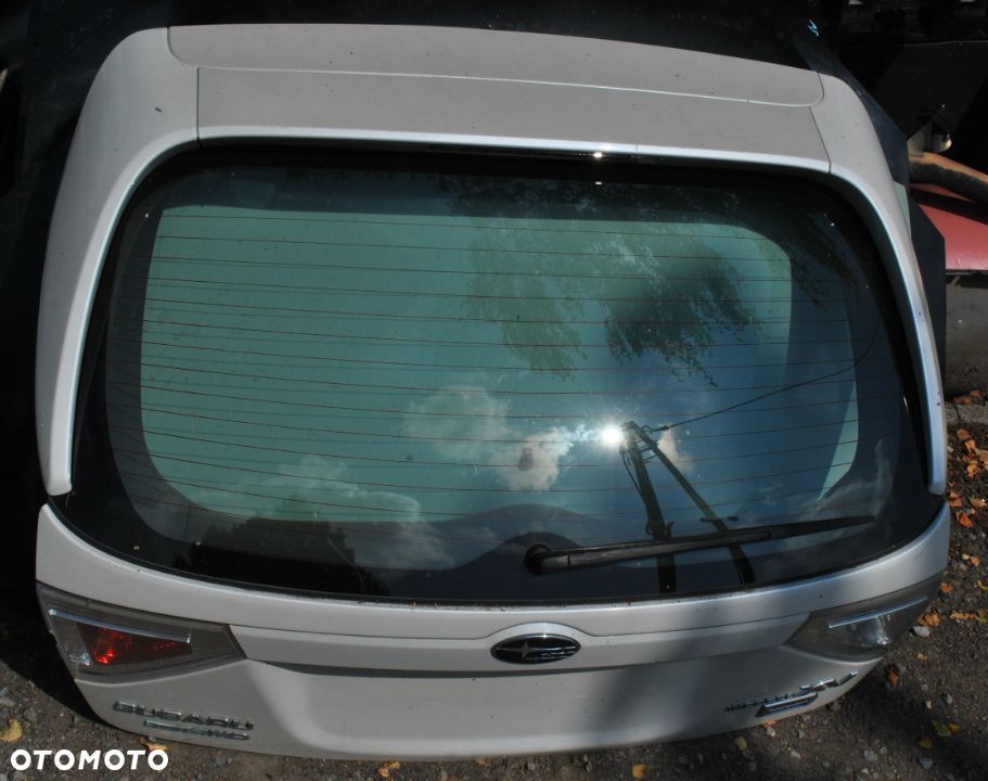 Klapa bagażnika Subaru Impreza XV - 2