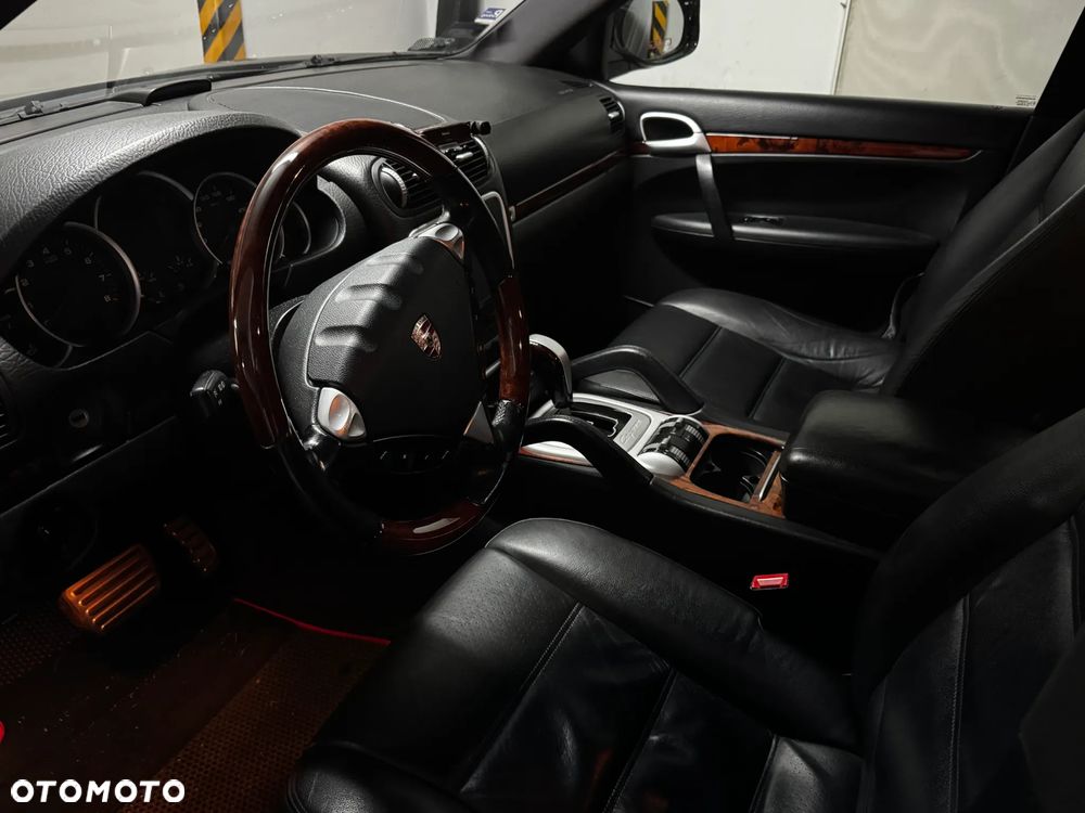 Porsche Cayenne S Tiptronic - 6