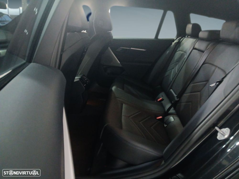 BMW 530 e Pack Desportivo M - 9