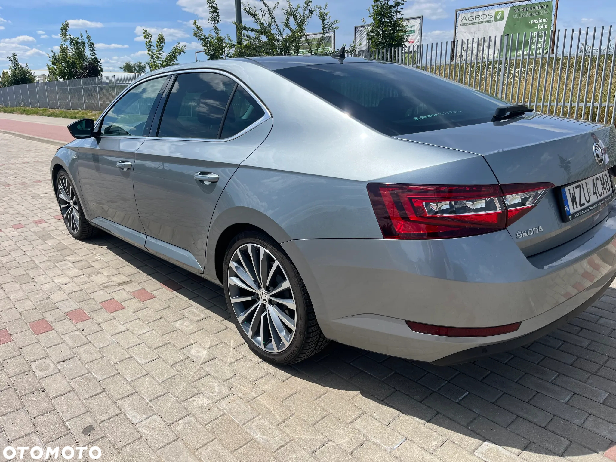 Skoda Superb 2.0 TDI 4x4 L&K DSG - 6