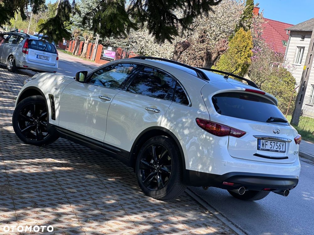 Infiniti QX70 3.0d GT Premium - 9