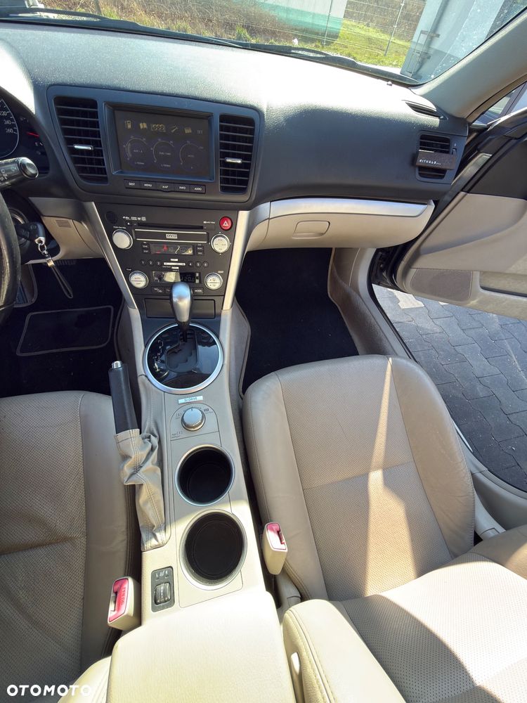 Subaru Legacy 3.0RA 000 - 24