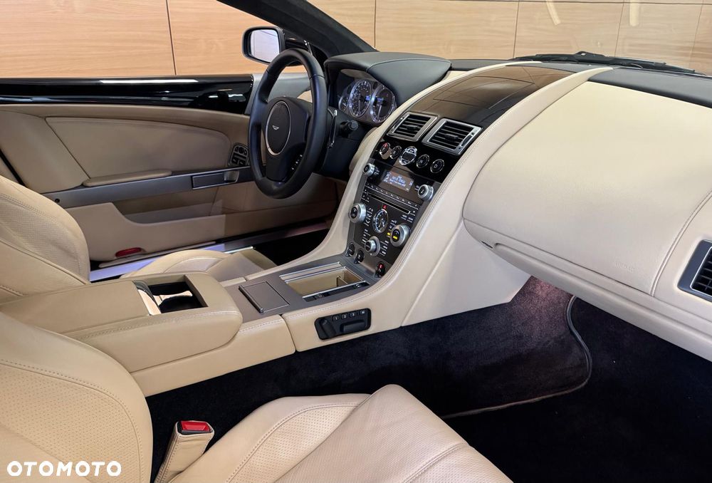 Aston Martin DB9 Touchtronic Sport - 9